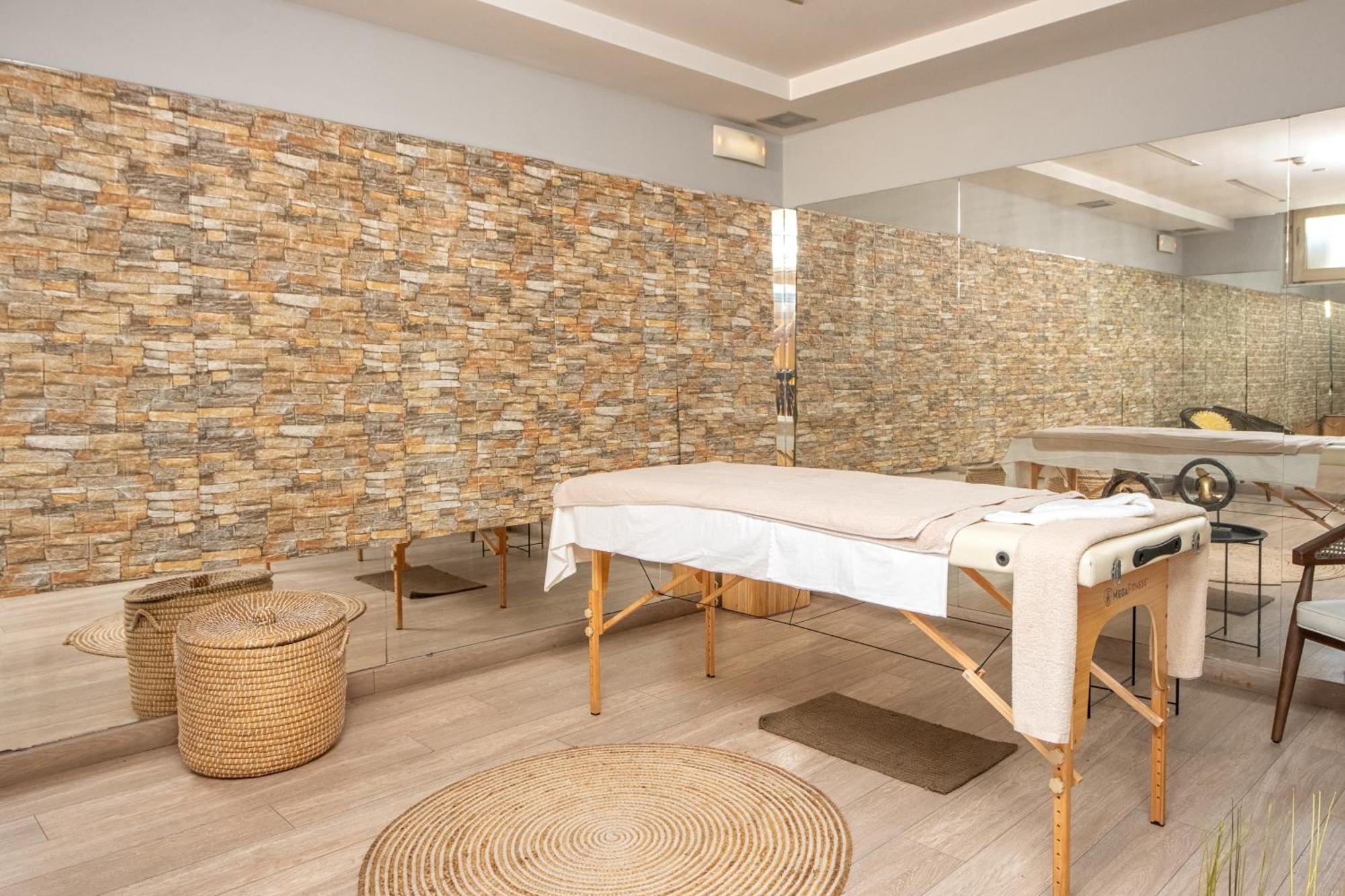 Corfu Mare -adults Only Corfu (city)