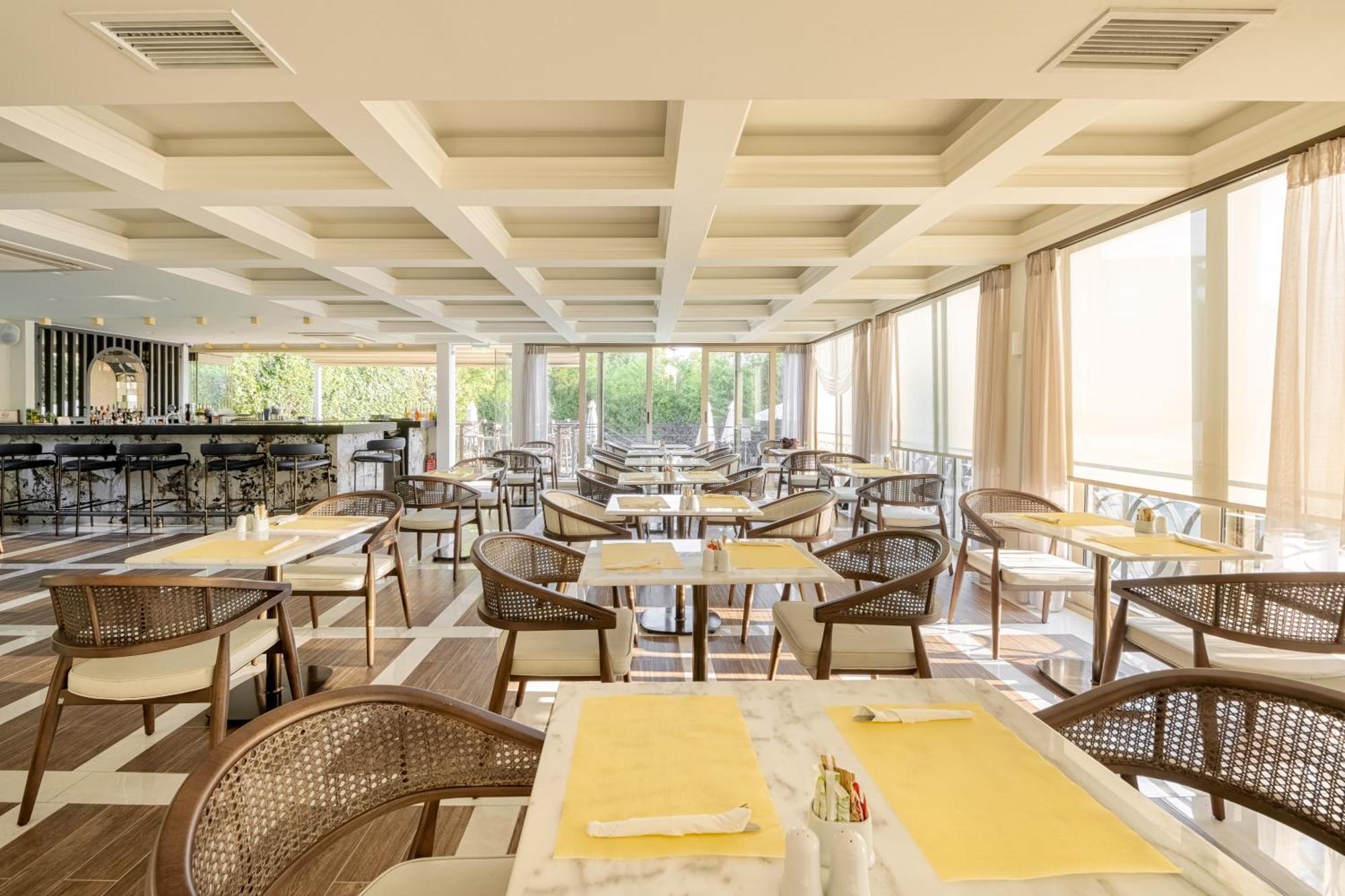 Hotel Corfu Mare -adults Only 3*